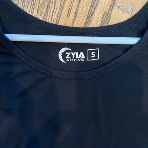 Zyia top
